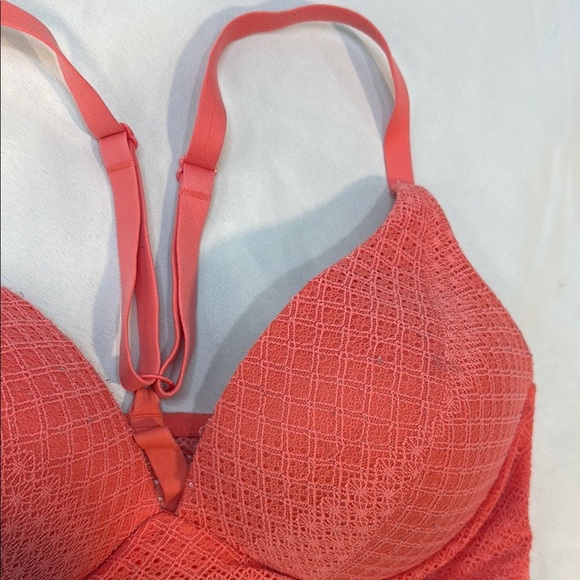 Victoria’s Secret Body by Vic 38D Coral Lace Lightly Lined Women's Plunge Bra - Picture 8 of 14